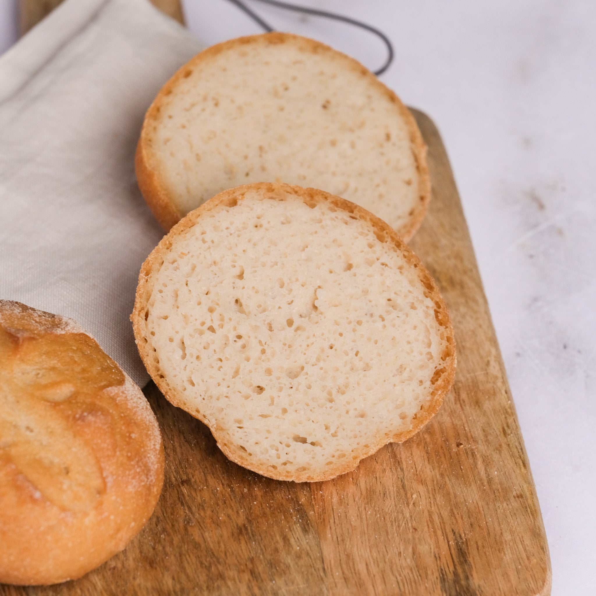bio-blondies-glutenfreies-veganes-kleingebaeck-broetchen-isabella-glutenfreie-patisserie