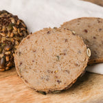 zwei glutenfreie Bio Körnerbrötchen, glutenfreie vegane helle Brötchen, Isabella Glutenfreie Patisserie