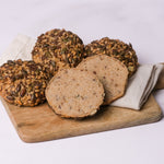 zwei glutenfreie Bio Körnerbrötchen, glutenfreie vegane helle Brötchen, Isabella Glutenfreie Patisserie