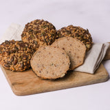 zwei glutenfreie Bio Körnerbrötchen, glutenfreie vegane helle Brötchen, Isabella Glutenfreie Patisserie